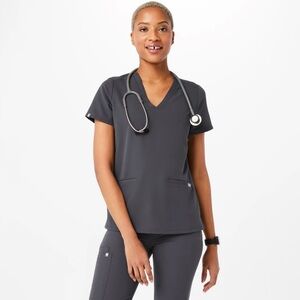 Figs Casma Three Pocket Women’s Charcoal Scrub Top